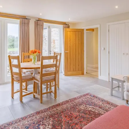 Bed & Breakfast Trewornan Manor