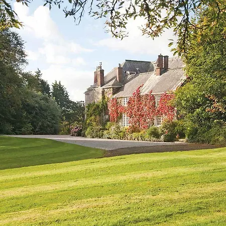 Trewornan Manor Bed & Breakfast *