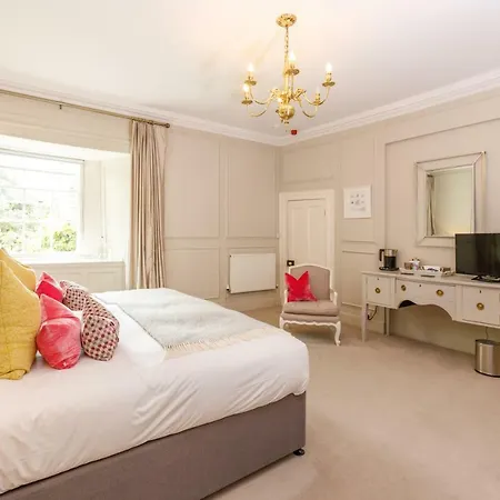 Trewornan Manor Bed & Breakfast *